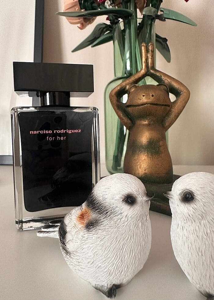 Narciso Rodriguez For Her EDT Spray 50ML - Görsel 2