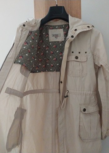 Bej Düğmeli Kadın Parka - Görsel 2