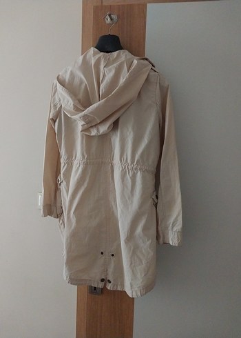 Bej Düğmeli Kadın Parka - Görsel 4