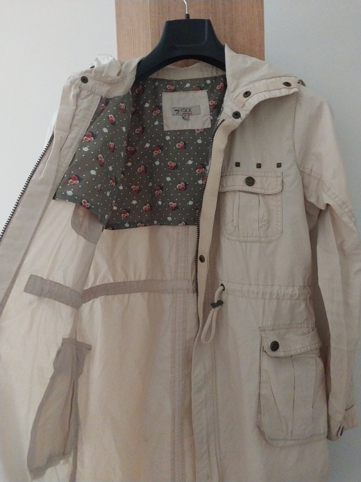 Bej Düğmeli Kadın Parka - Görsel 2