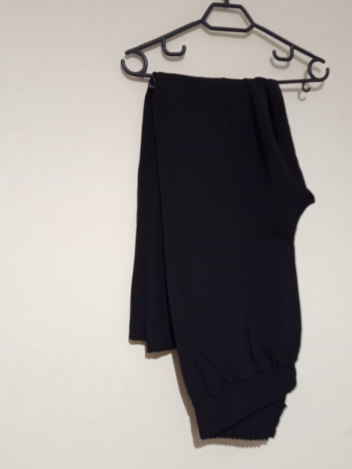 Drapeli Siyah Kadın Kumaş Pantolon - Görsel 2