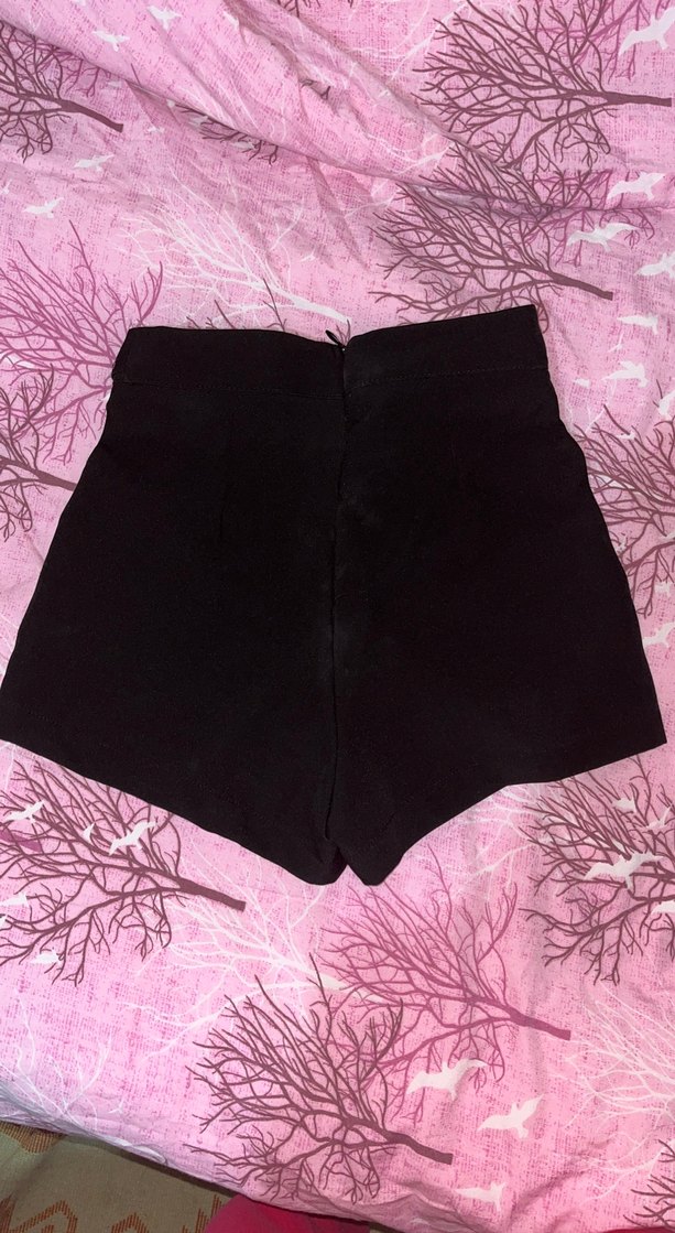 Tokalı Siyah Yüksek Bel Mini Şort - Görsel 2