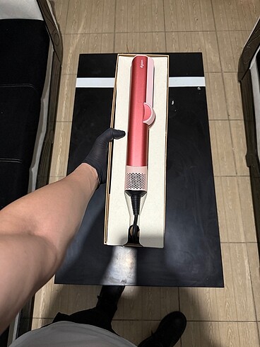 Dyson Airstrait