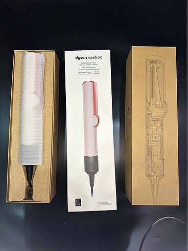 Dyson Airstrait