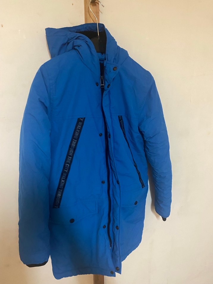 Erkek Çocuk Mavi Kemerli Mont - Görsel 2