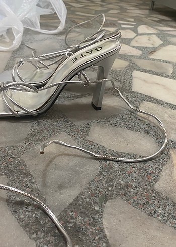 Zara Gri ipli topuklu ayakkabı