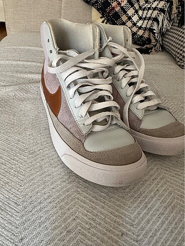 Nike blazer mid
