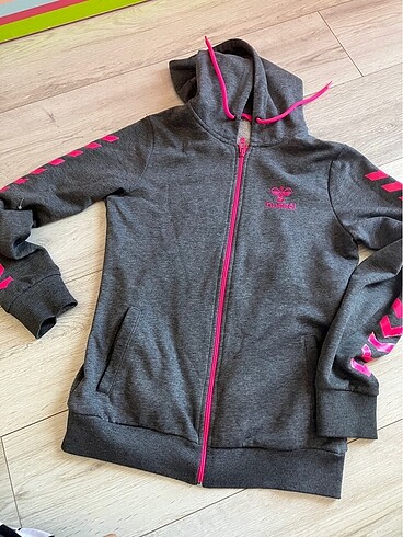 hummel sweat