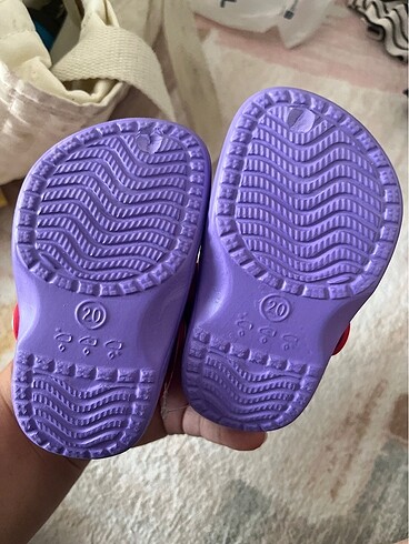 20 Beden Crocs terlik
