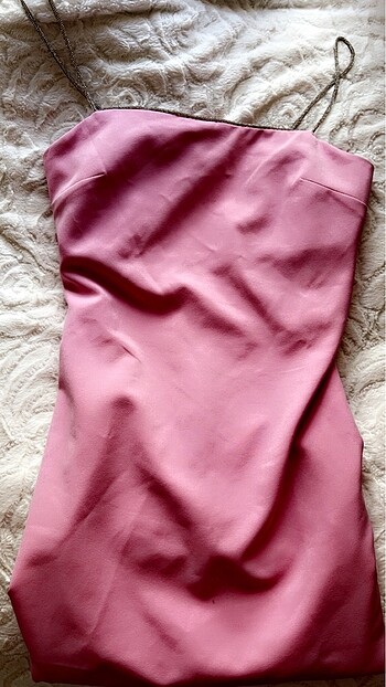 pembe elbise????