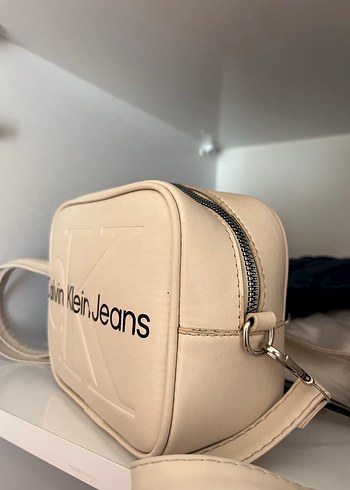 Bej Deri Calvin Klein Jeans Omuz Çantası - Görsel 2