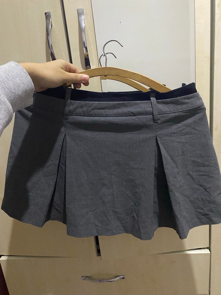 Gri Mini şortlu bershka etek - Görsel 3