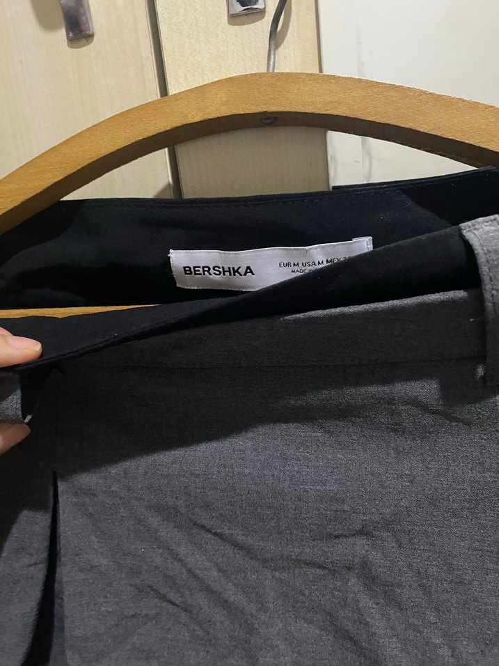 Gri Mini şortlu bershka etek - Görsel 2