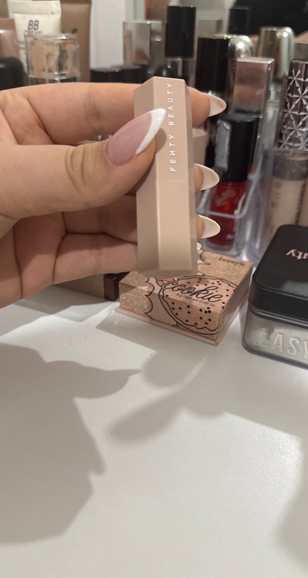 Fenty Beauty higligter - Görsel 3