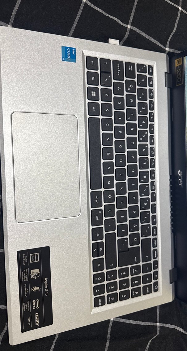 Acer Aspire Laptop İ3 - Görsel 3