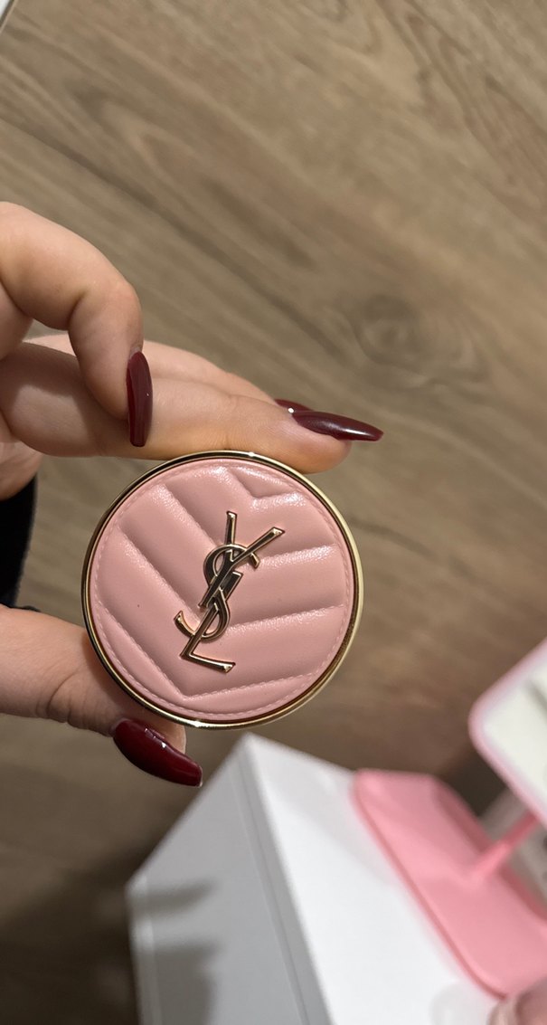 Yves Saint Laurent Parlak Pembe Allık - Görsel 5