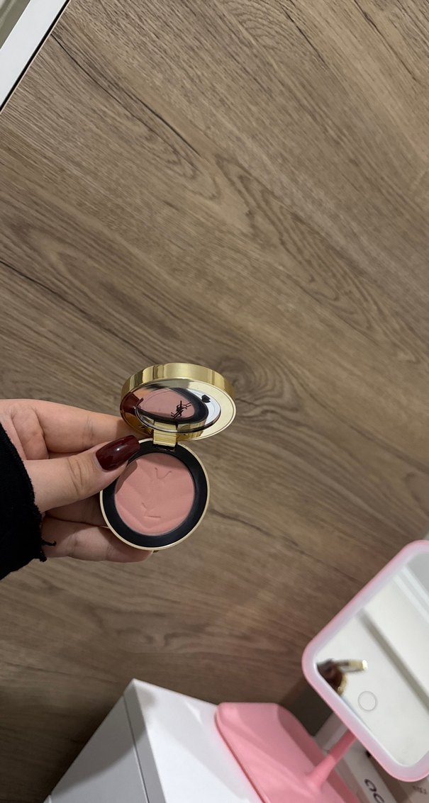 Yves Saint Laurent Parlak Pembe Allık - Görsel 2