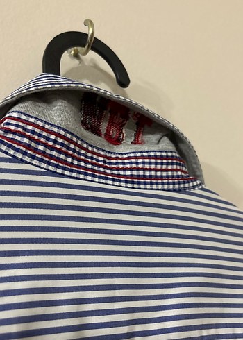 Düğmeli, Uzun Kollu Gri Çizgili Kadın Gömlek - Görsel 3