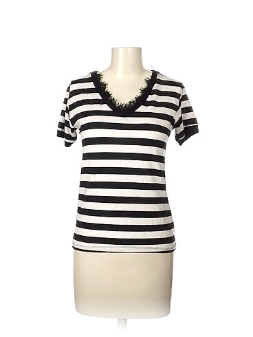 Diğer T-shirt %70 İndirimli.