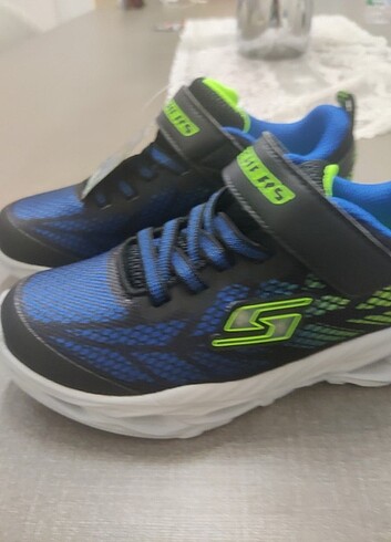 Skechers Erkek Çocuk 32 Numara Orijinal