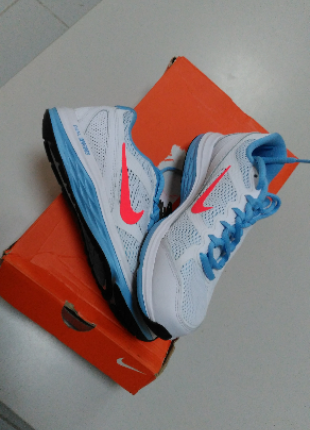 37.5 nu nike dual fusion yeni ve orjinal kutusunda