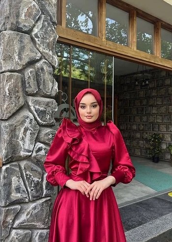 Parlak Pembe Uzun Kollu Tesettür Abiye - Görsel 2