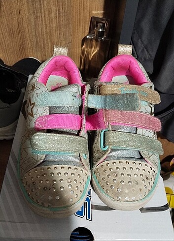 33 Beden çeşitli Renk Skechers spor ayakkabısı