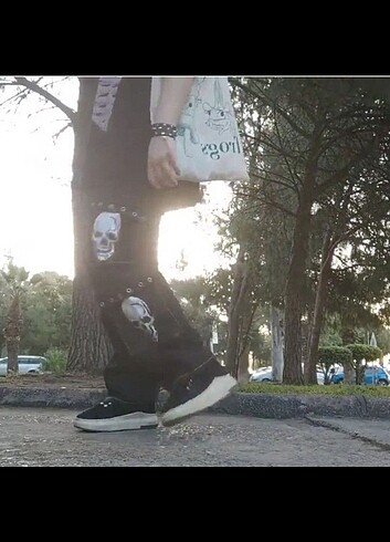 l Beden Emo grunge scene pantolon bol kesim kurukafalı