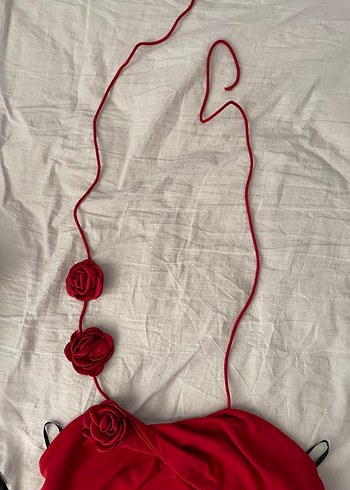 Kırmızı Askılı Çiçek Detaylı Bustiyer - Görsel 2