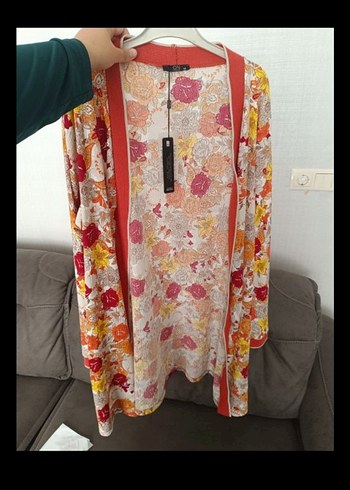 Çiçek Desenli, Uzun, Bol Kesim Kadın Kimono - Görsel 6