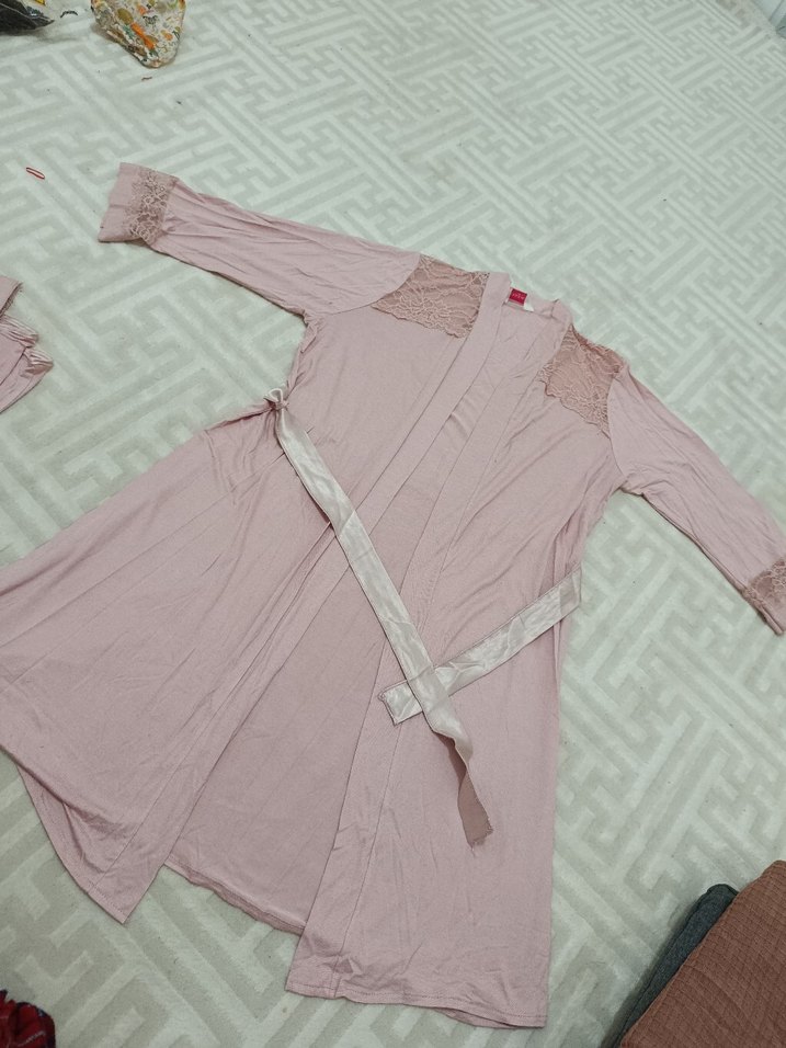 Pembe Uzun Kadın Sabahlık - Görsel 2