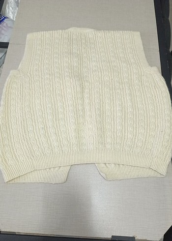 Beyaz Örgü Kadın Kolsuz Mini Yelek - Görsel 4