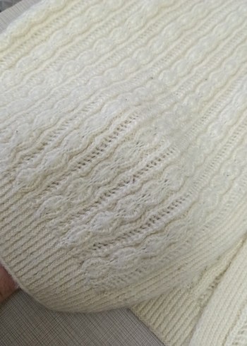 Beyaz Örgü Kadın Kolsuz Mini Yelek - Görsel 3