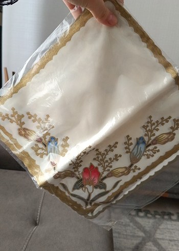 Nakışlı Beyaz Masa Örtüsü - Görsel 3