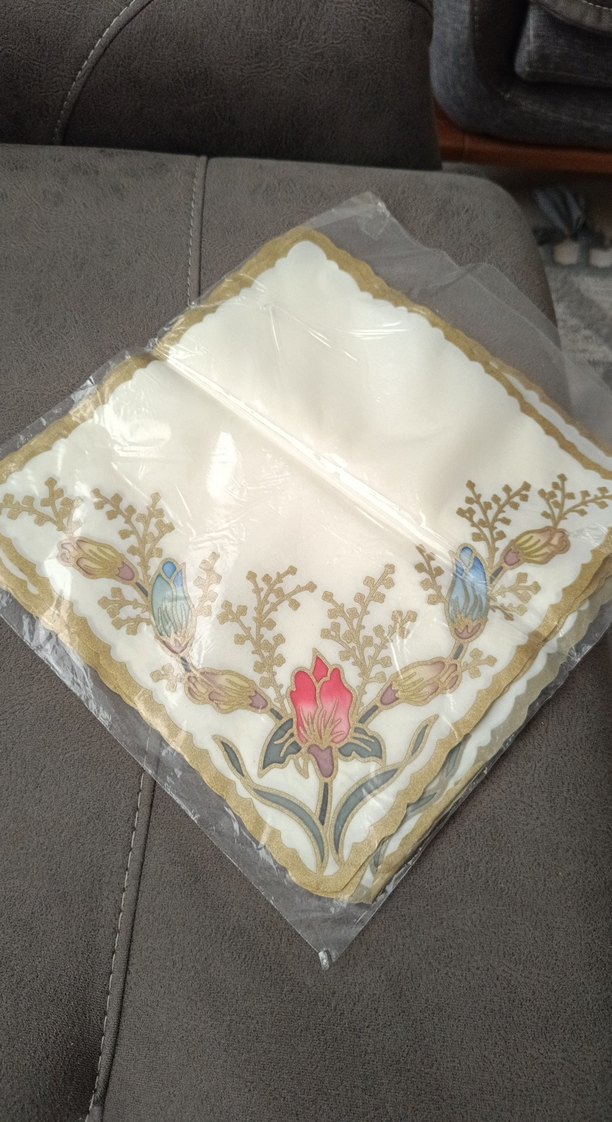 Nakışlı Beyaz Masa Örtüsü - Görsel 4