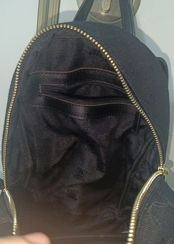 Siyah Kadın Süet Sırt Çantası - Görsel 2