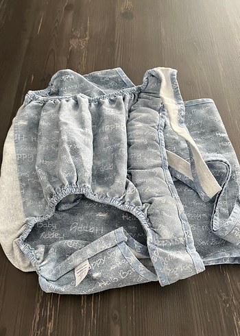 Diğer Gri Bebek Kanguru Taşıyıcı