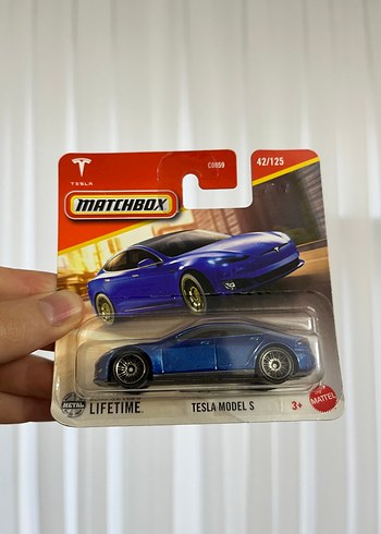 Mavi Matchbox Tesla Model S Oyuncak Araba