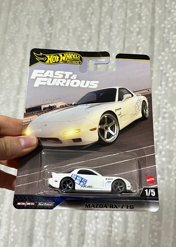Beyaz Hot Wheels Mazda RX-7 FD Oyuncak Araba