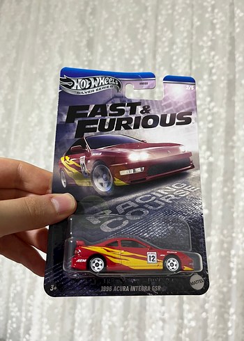 Kırmızı Hot Wheels 1986 Acura Integra GSR Oyuncak Araba