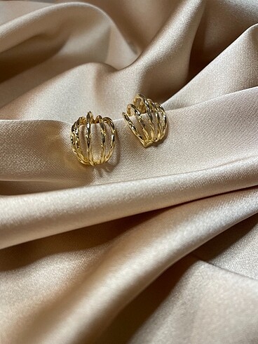Gold Burgu Küpe