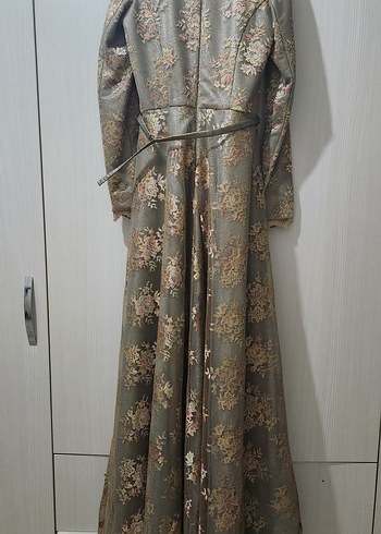 36 Beden Uzun Kollu Dantelli Bronz Vintage Abiye