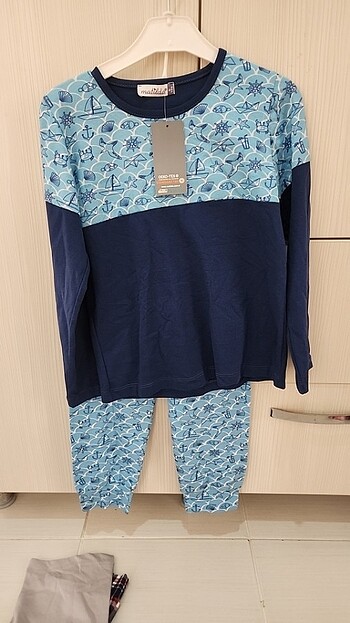 Erkek çocuk pijama takımı