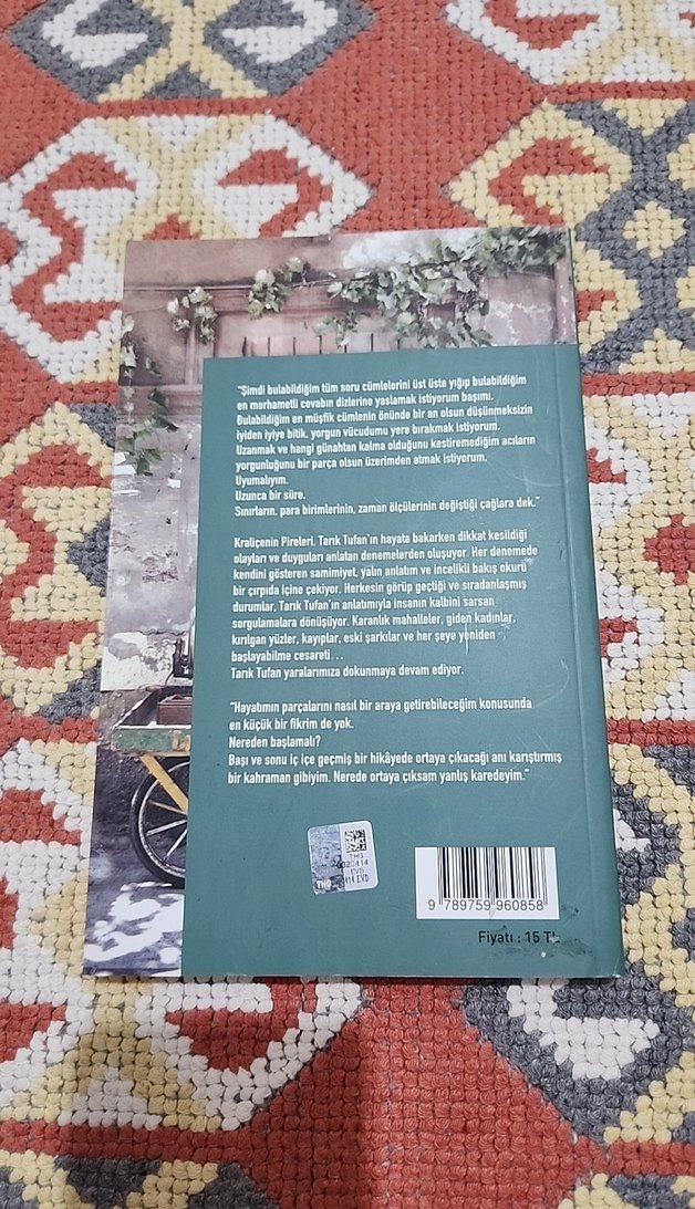 Kralicenin Pireleri - Tarık Tufan - Görsel 2