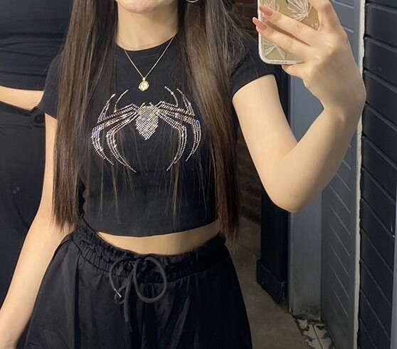 xs Beden Siyah Taş Detaylı Crop