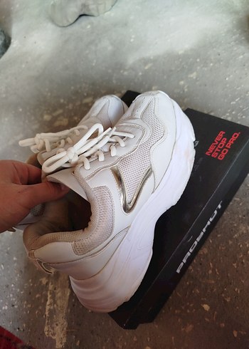 Beyaz Platform Topuklu Kadın Spor Ayakkabı - Görsel 3