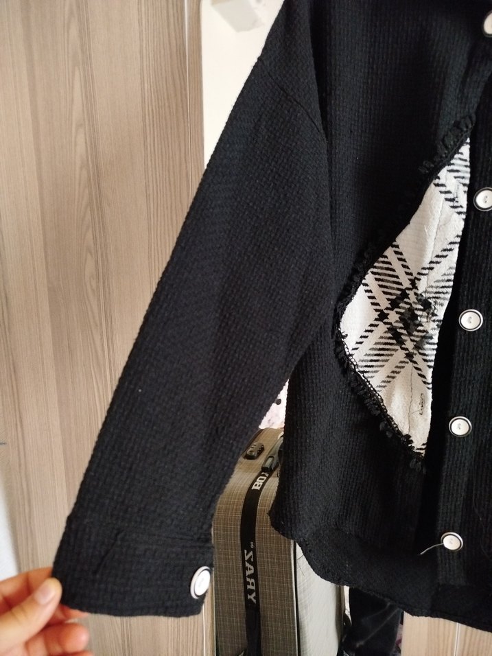 Düğmeli Siyah Salaş Kadın Gömlek - Görsel 3