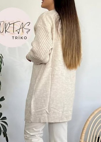 LC Waikiki Bej Uzun Kollu Yüksek Yakalı Triko Kazak