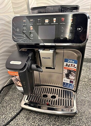 Philips EP5547/90 Kahve Makinesi 