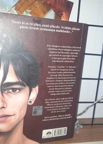 Beden Kimse Gerçek Değil - Zeynep Sey Roman
